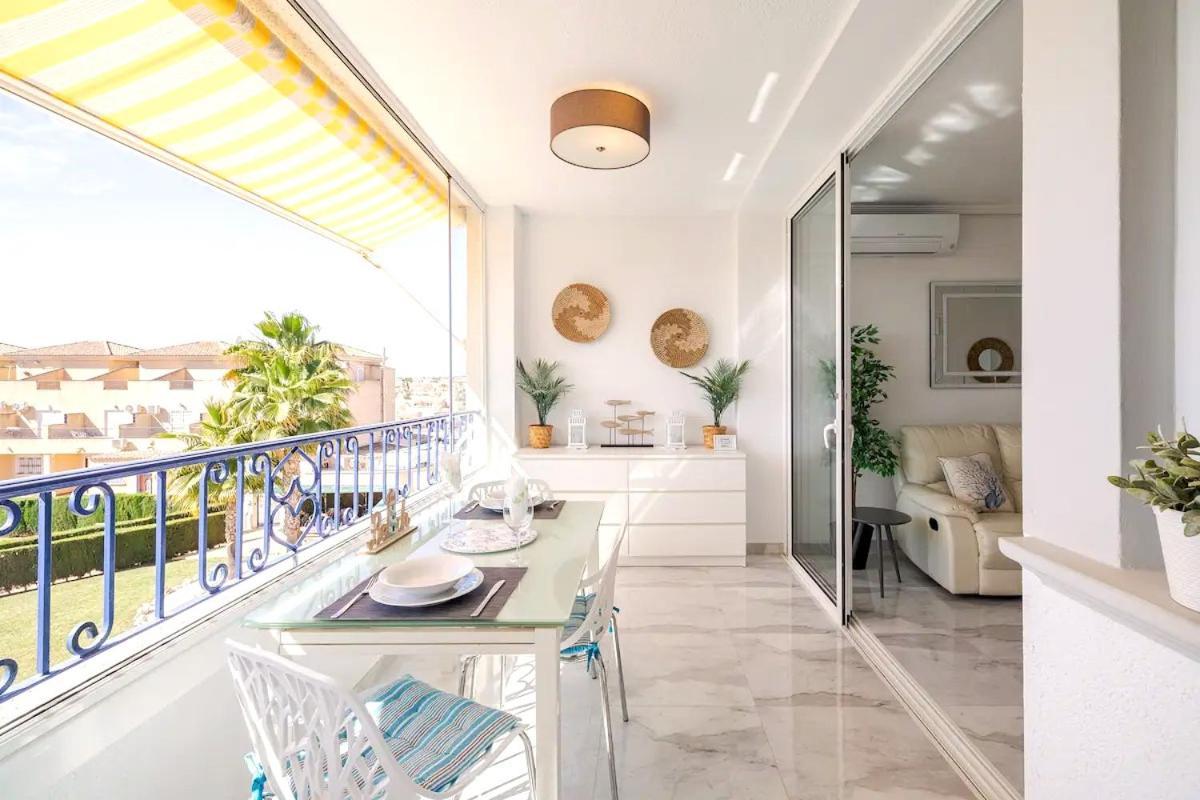 Appartement Penthouse Bellavista With Sea Views à Torrevieja Extérieur photo