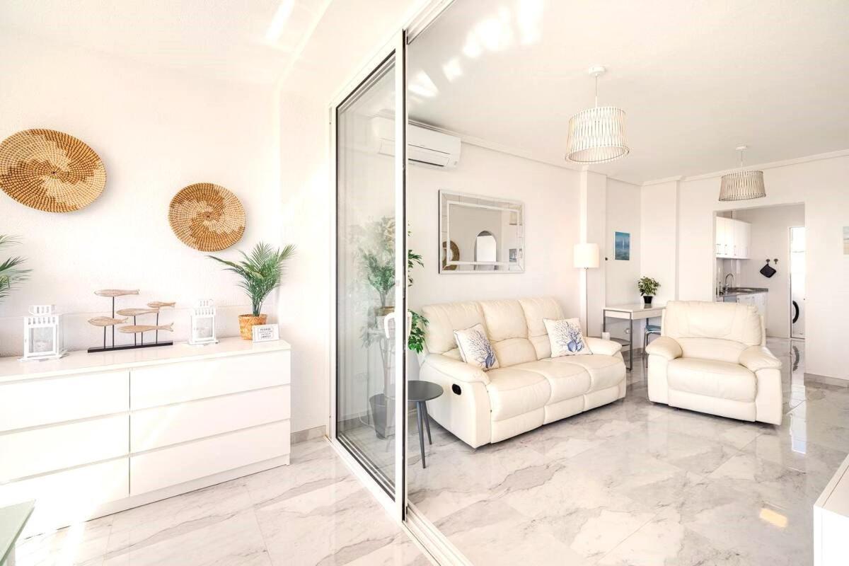 Appartement Penthouse Bellavista With Sea Views à Torrevieja Extérieur photo