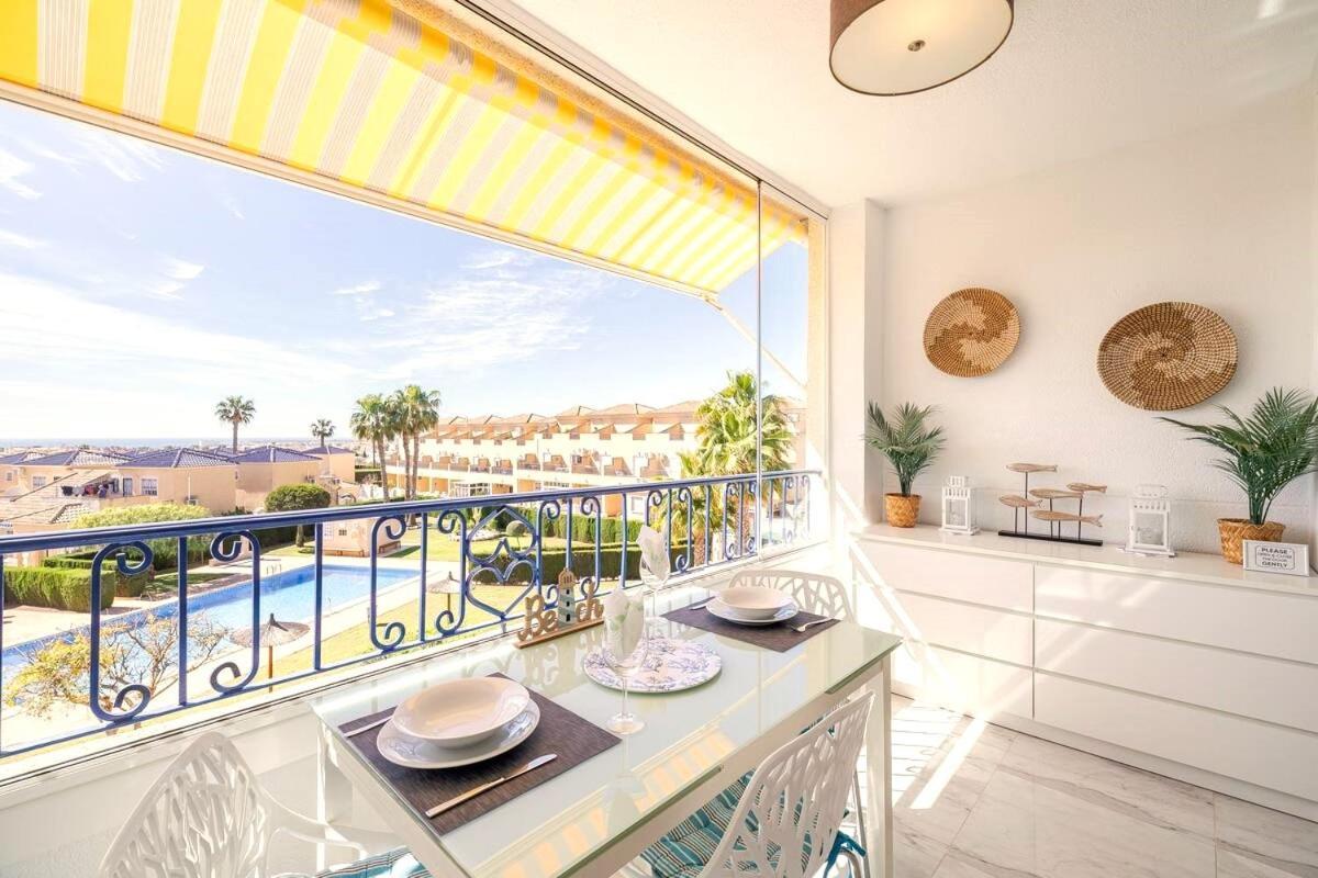 Appartement Penthouse Bellavista With Sea Views à Torrevieja Extérieur photo