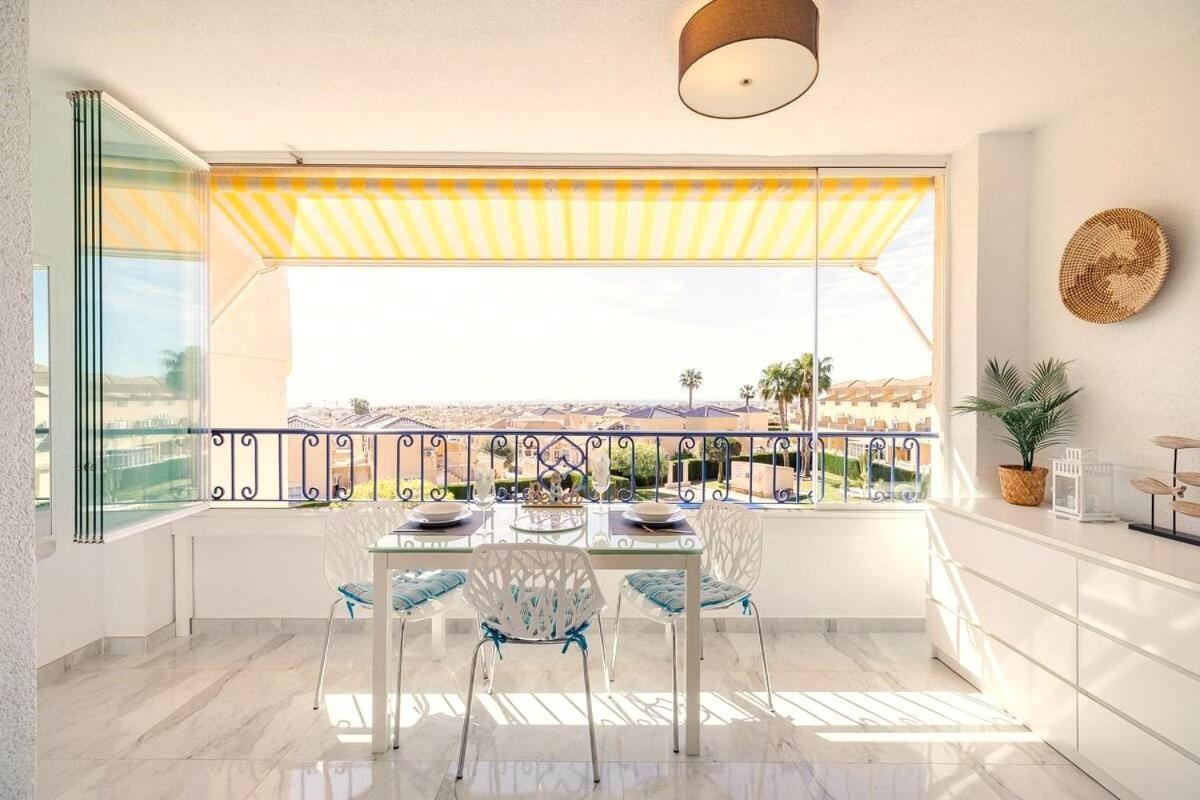 Appartement Penthouse Bellavista With Sea Views à Torrevieja Extérieur photo